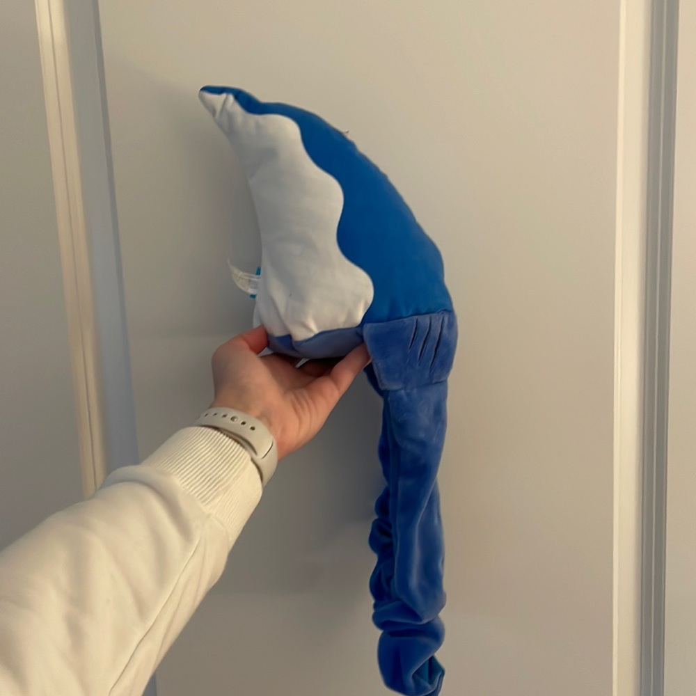 BARK shark fin